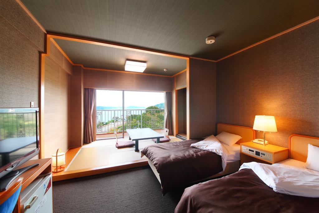 Tabiyado Yobuko Hotel Карацу Екстериор снимка